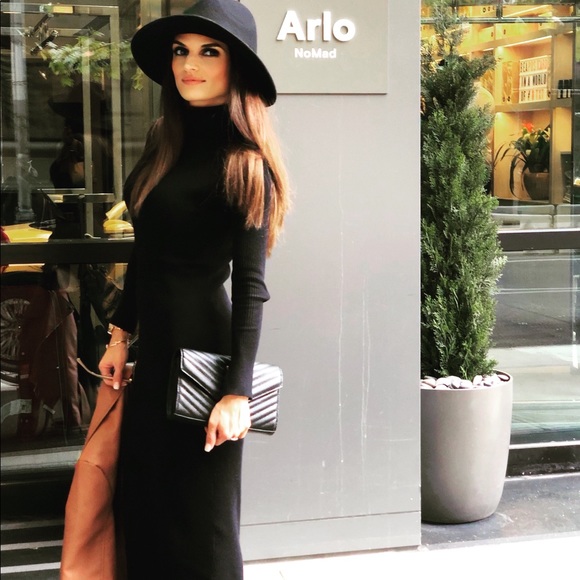 Meet your Posher, Vania - Picture 3 of 3